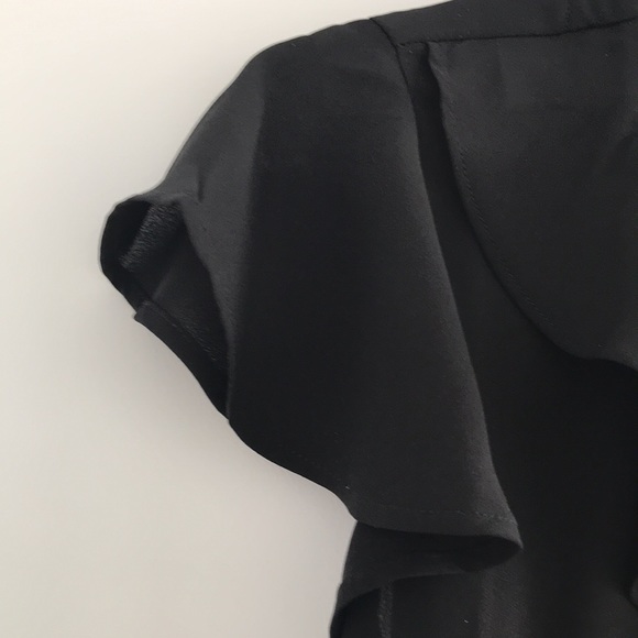 Banana Republic | Women’s black wrap blouse. Size small. Ruffle detail. - Picture 5 of 7